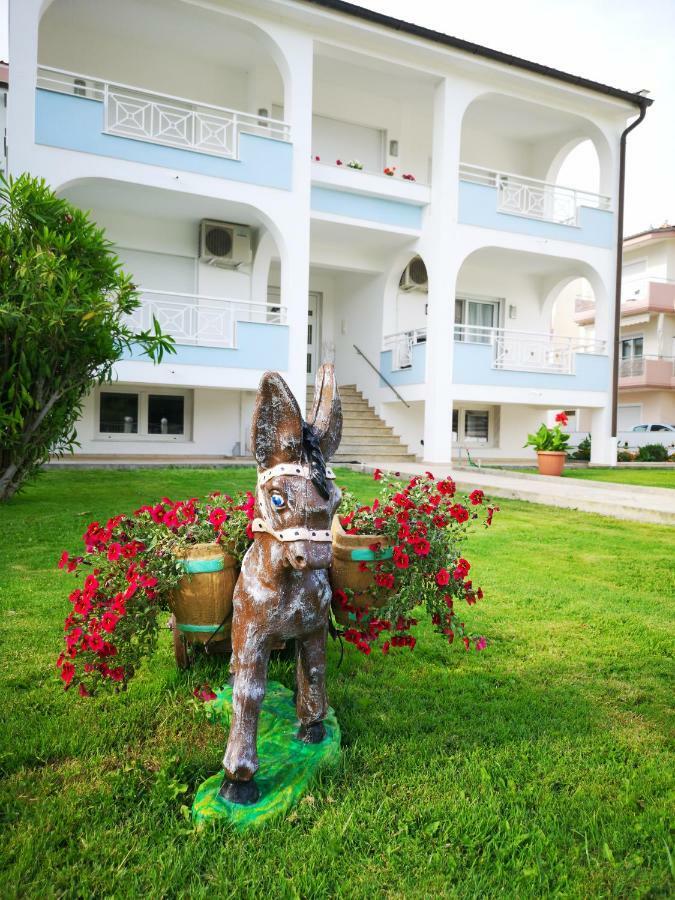 Susanna Apartments Керамоти Екстериор снимка